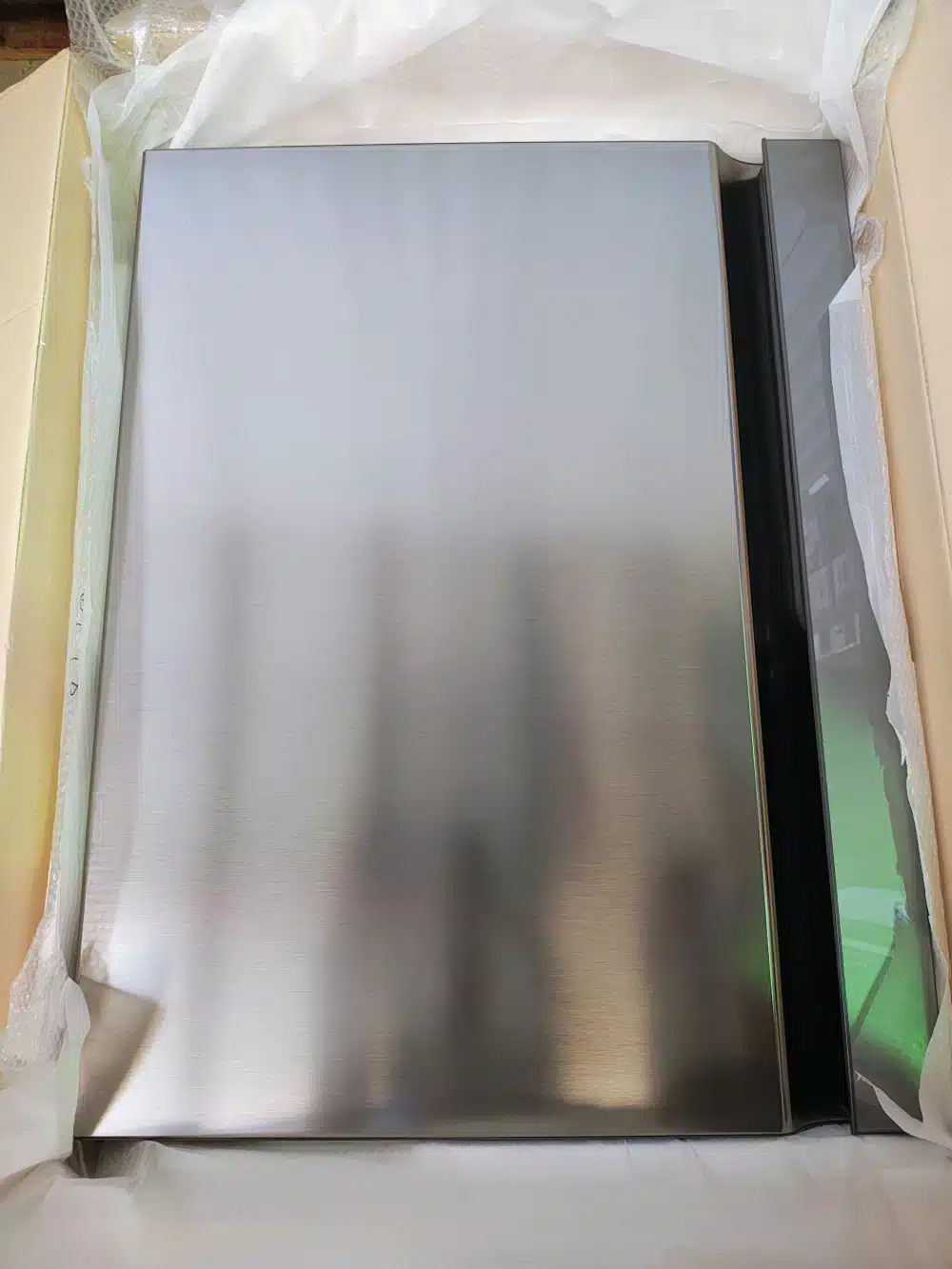 123IMG_20251004_150243118_HDR_AE.webp Hitachi Fridges & Freezers Door-Panel-R-Assy (BSL) - PTR-V610PJ7 003 - Image 1