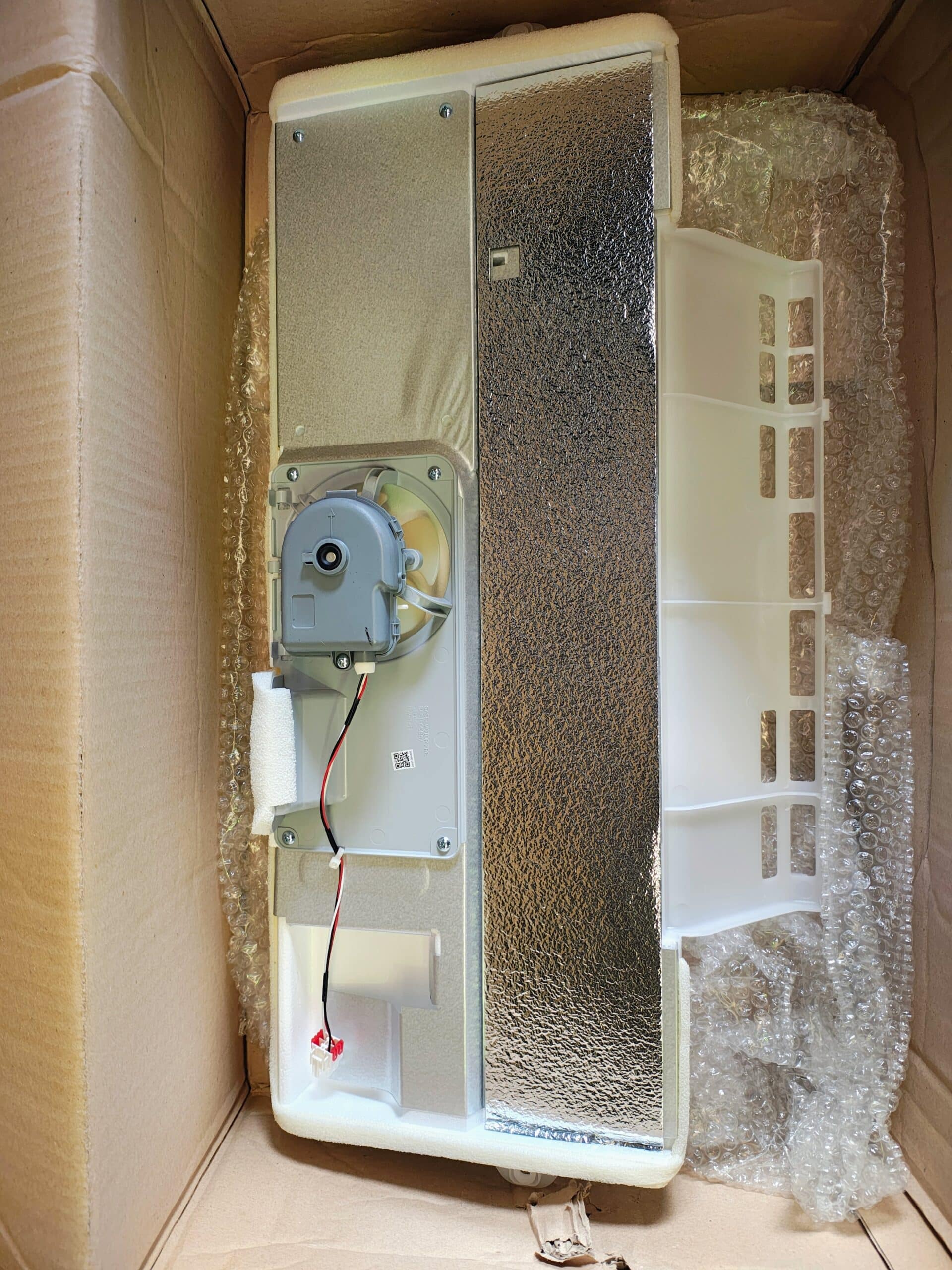 IMG_20251025_113849868_HDR_AE-1-min-scaled-1.jpg Samsung Fridges & Freezers Cover Evap Fre Assy – DA97-08434E - Image 1